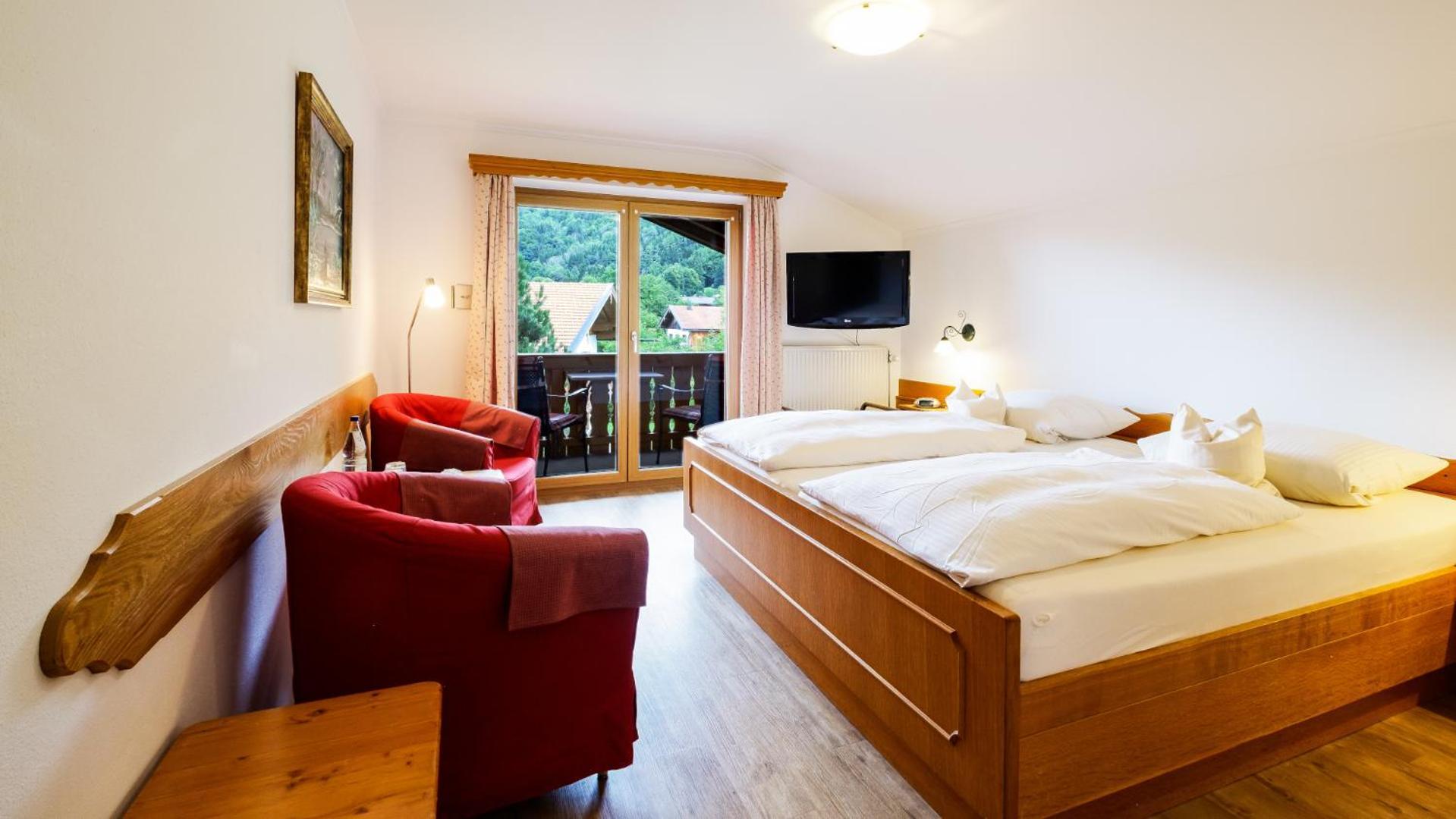 Gaestehaus Maier Zum Bitscher Guest house Rottach-Egern