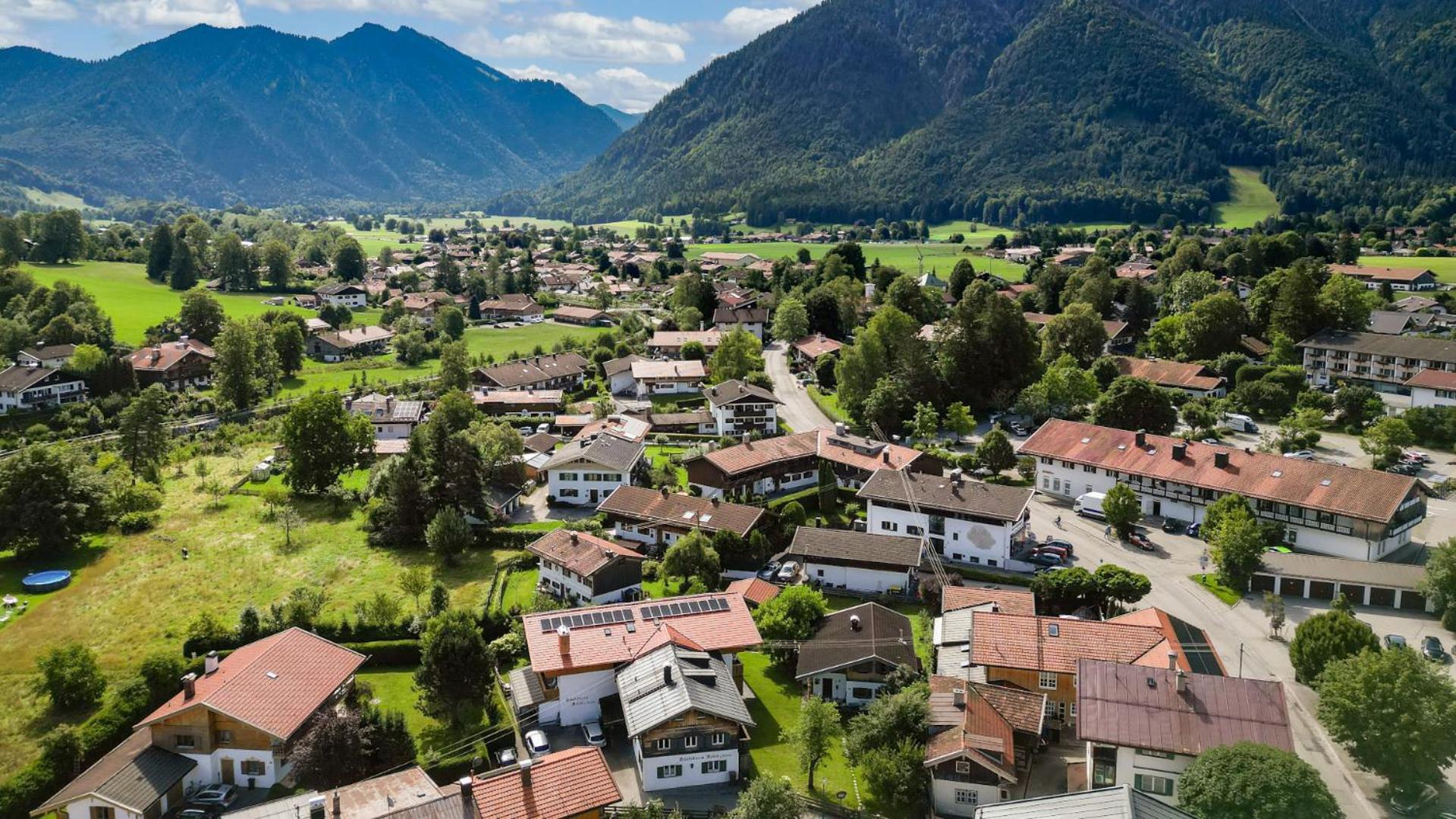 Gaestehaus Maier Zum Bitscher Guest house Rottach-Egern